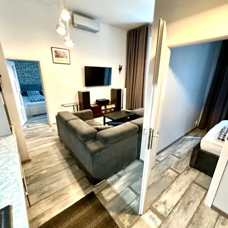 Apartamento Apartmán Princa Mojmíra na hlavnom námestí *