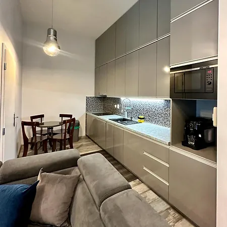 Royal Centre - 2 Bedrooms شقة