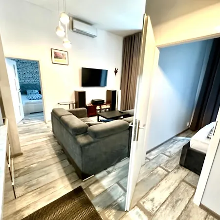 Royal Centre - 2 Bedrooms