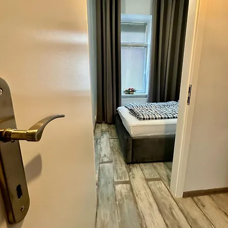 Royal City Centre Apartment - 2 Bedrooms 72 M2 - Ac - Balcony - Coffee Machine - Washer - Dryer 波普拉德